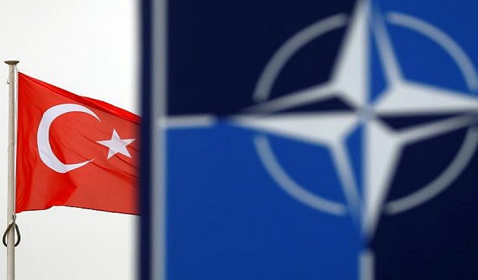 Τούρκος αξιωματούχος: Σύντομα θα αποχωρήσουμε από το ΝΑΤΟ που καταρρέει