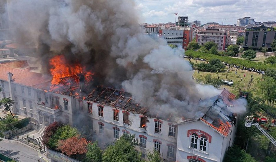 Κωνσταντινούπολη: Υπό έλεγχο η πυρκαγιά στο ελληνικό νοσοκομείο