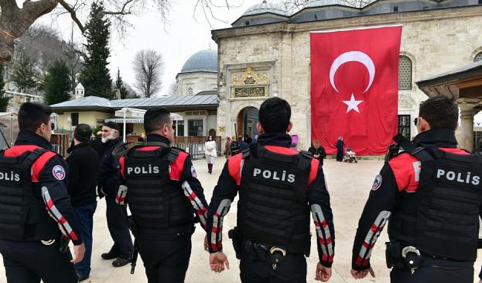 Τουρκία: Δεκάδες συλλήψεις σε διαδήλωση για την εξάλειψη της βίας κατά των γυναικών