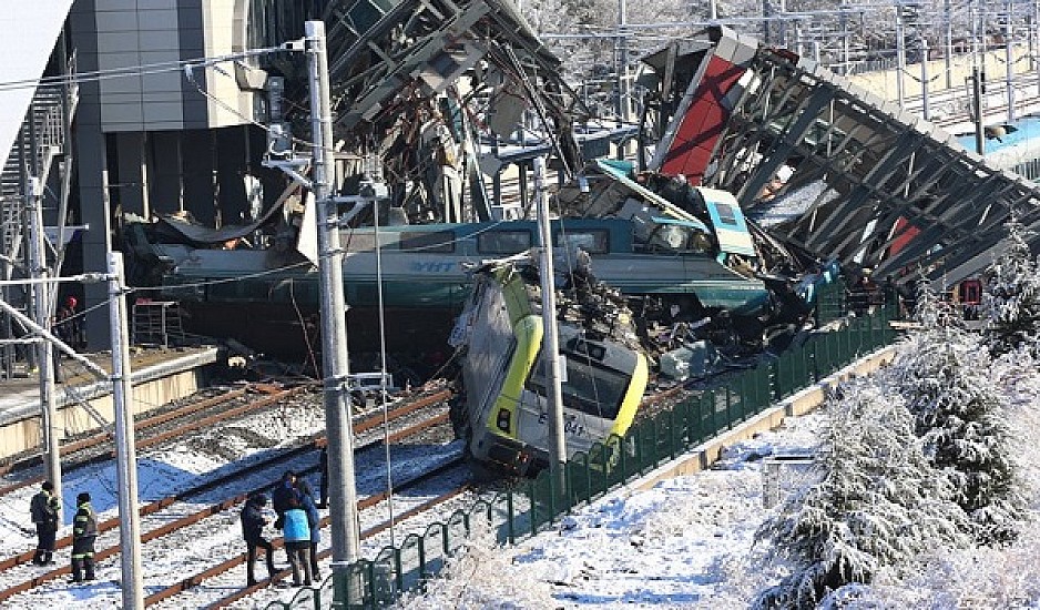 Τουρκία: Εννέα νεκροί και 47 τραυματίες από σύγκρουση τρένων