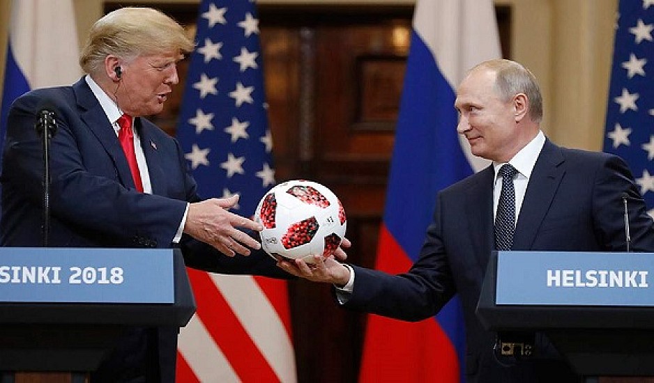 Είχε πομπό τσιπάκι η μπάλα ποδοσφαίρου που δώρισε ο Πούτιν στον Τραμπ