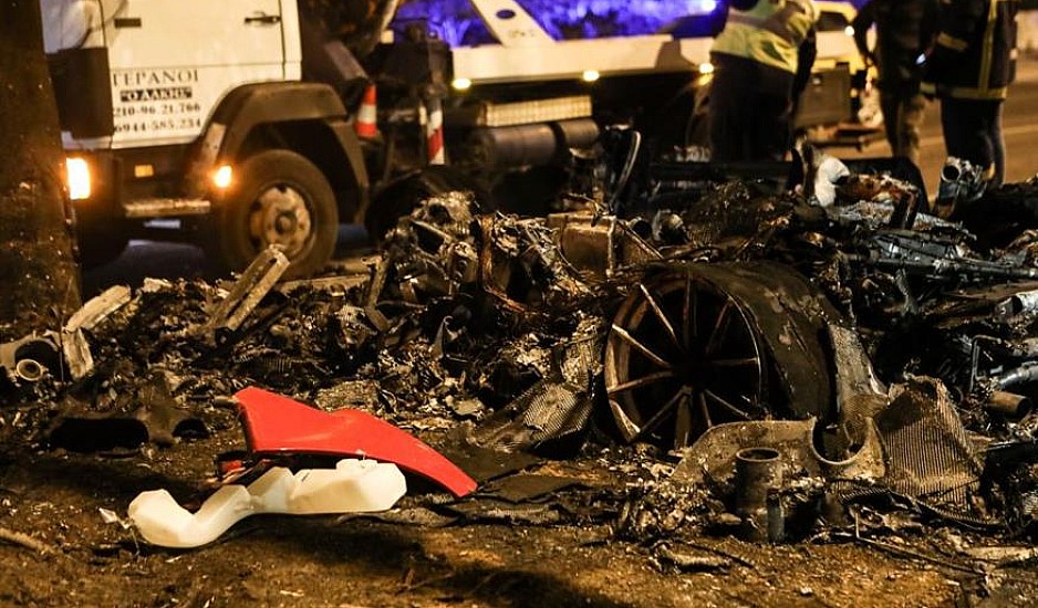 Τροχαίο με Ferrari στη Βούλα: Γιατί έπιασε τόσο εύκολα φωτιά; Το μεγάλο ερώτημα του πραγματογνώμονα