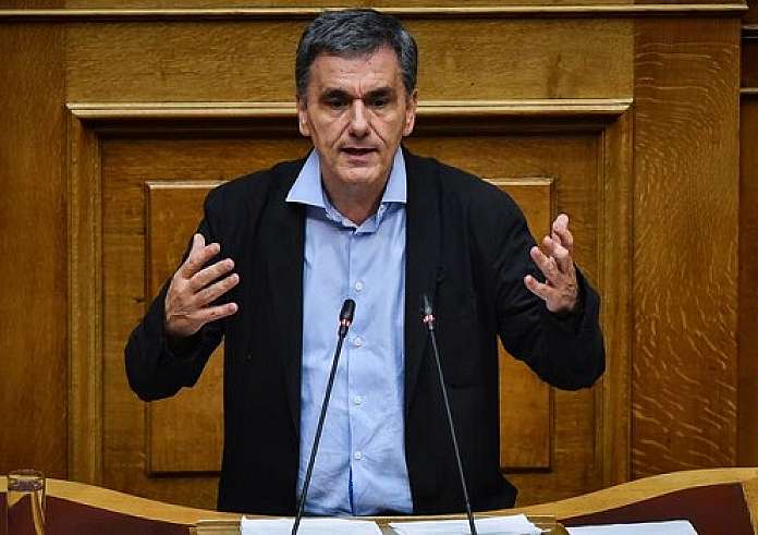 Βουλή: Κόντρα Γεωργιάδη-Τσακαλώτου με φόντο τις παρακολουθήσεις και το καλάθι του νοικοκυριού