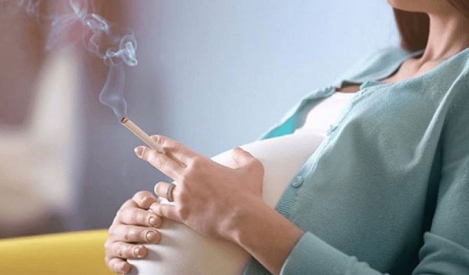 "Φουγάρα" οι Ελληνίδες- Καπνίζουν ακόμη και στην εγκυμοσύνη