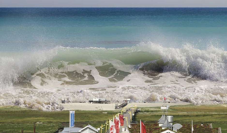 Παλιρροϊκά κύματα στον Ειρηνικό μετά τον ισχυρό σεισμό στην Νέα Καληδονία
