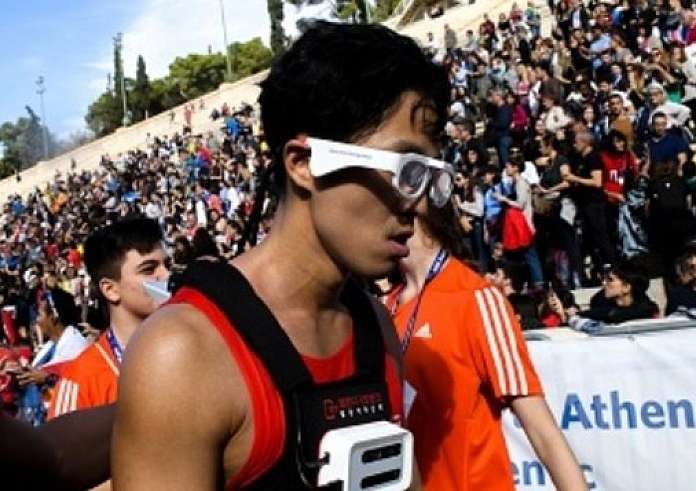 Τυφλός αθλητής από την Κορέα τερμάτισε χωρίς συνοδό στον Μαραθώνιο της Αθήνας