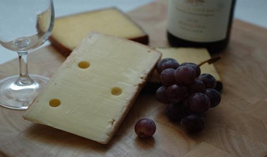 Τι θα συμβεί στην καρδιά αν τρώτε τυρί κάθε μέρα