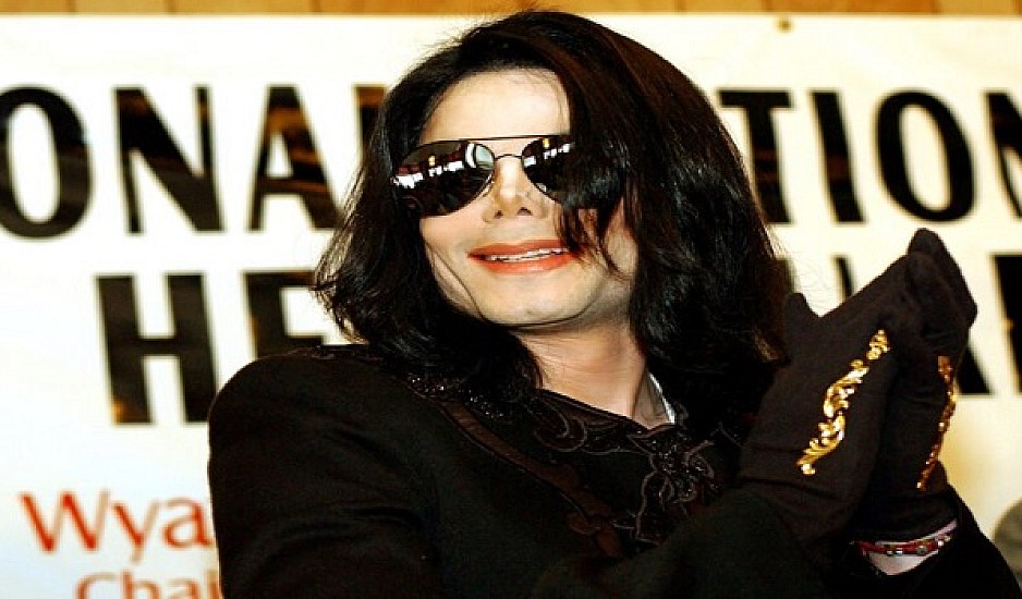 Μάικλ Τζάκσον: Συγκλονίζουν τα στοιχεία από τη νεκροψία του - Δεν είχε μαλλιά, ζούσε με χάπια