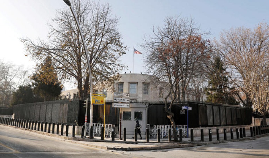 Πυροβολισμοί κατά της πρεσβείας των ΗΠΑ στην Άγκυρα. Βίντεο