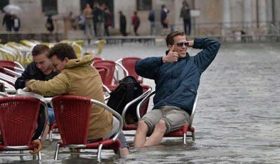 Πνίγηκε και πάλι η Βενετία - Συνεχίζονται οι σφοδρές βροχοπτώσεις στην Ιταλία