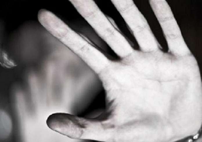 Νέες αποκαλύψεις για το δικηγόρο στη Φθιώτιδα: Παρενοχλούσε και την μητέρα της 11χρονης