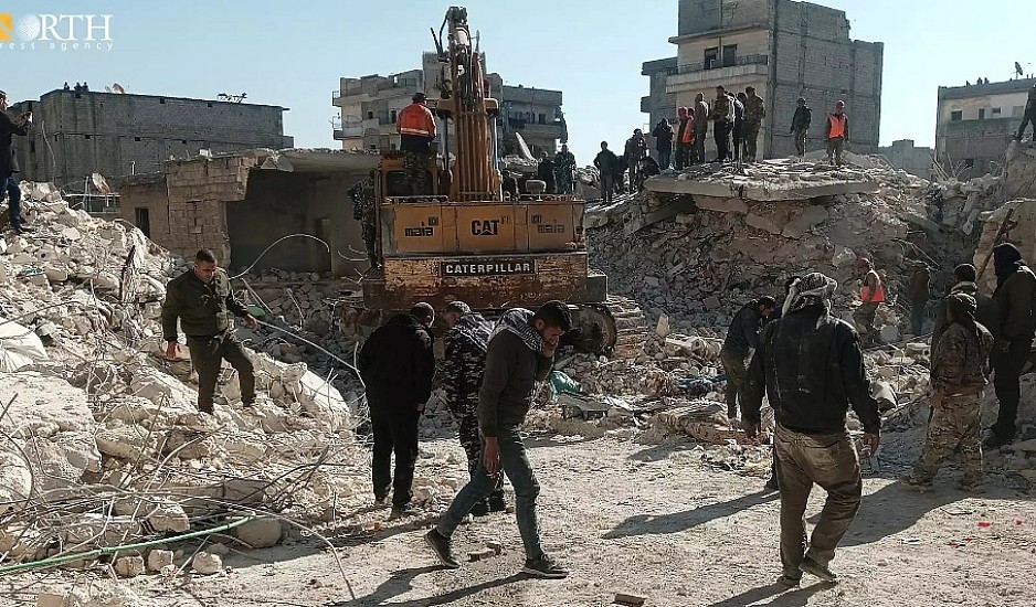 Συρία: Κατέρρευσε πολυκατοικία στο Χαλέπι – Τουλάχιστον 13 οι νεκροί