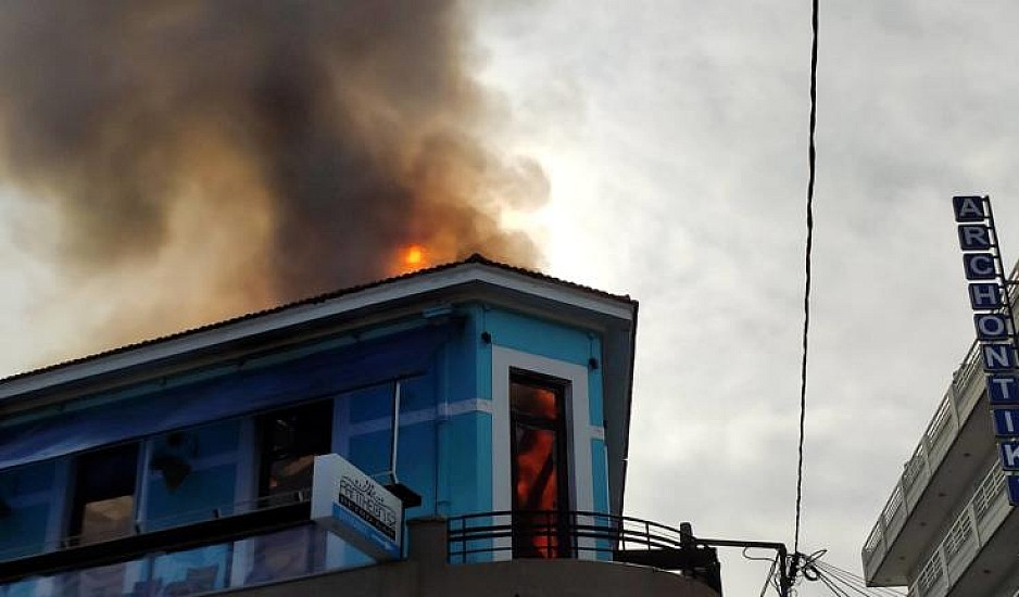 Μεγάλη φωτιά στα Χανιά: Στάχτη γνωστό κατάστημα