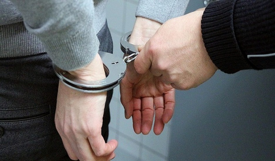 Λουτράκι: Σύλληψη 19χρονου για την αιματηρή συμπλοκή στο ΕΠΑΛ