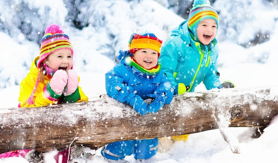Παιχνίδι στο χιόνι: Τι να προσέξετε για να είναι ασφαλές για το παιδί