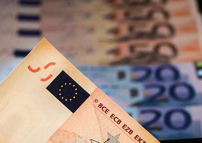 Βόλος: Πίστεψε ότι της έστειλε μήνυμα στο κινητό η τράπεζα και έχασε 1.600 ευρώ σε χρόνο ρεκόρ
