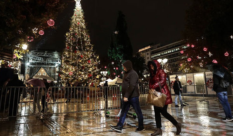 Κορονοϊός –  Μόσιαλος: Όχι σε lockdown τα Χριστούγεννα – Πρέπει να παρθούν νέα και δραστικά μέτρα