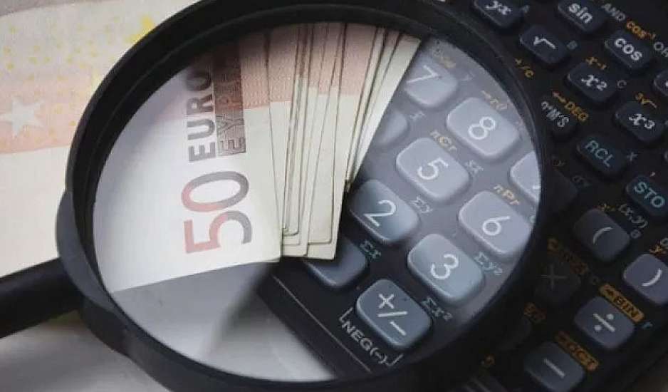 ΑΑΔΕ: Στον φακό του αλγορίθμου πασίγνωστος τράπερ με πολυτελείς αγορές και φοροδιαφυγή