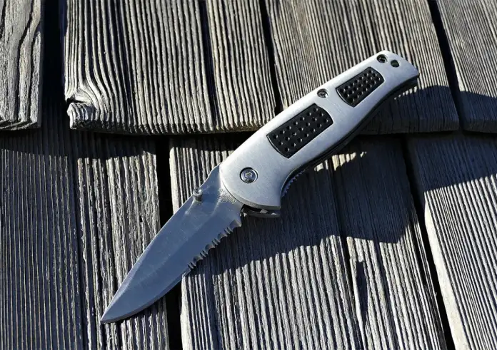 Θεσσαλονίκη: Μαχαίρωσαν 20χρονο στην Περαία – Νοσηλεύεται σε κρίσιμη κατάσταση