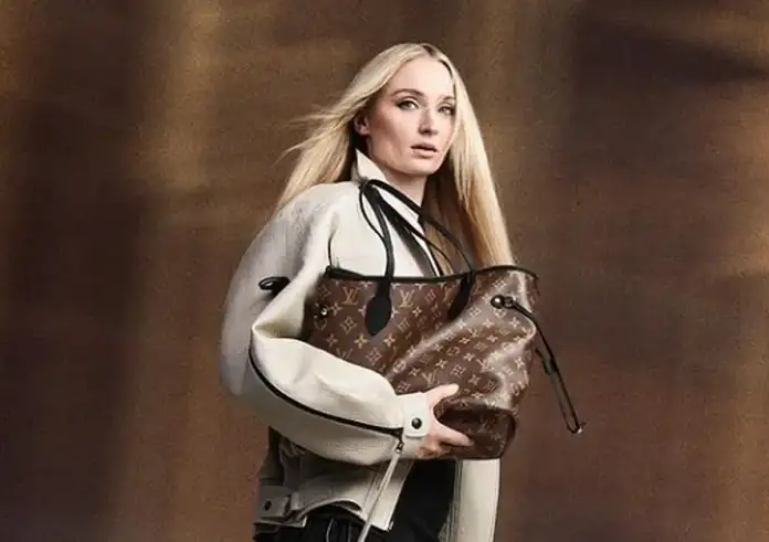 Ο οίκος Louis Vuitton επαναλανσάρει τη best seller τσάντα του