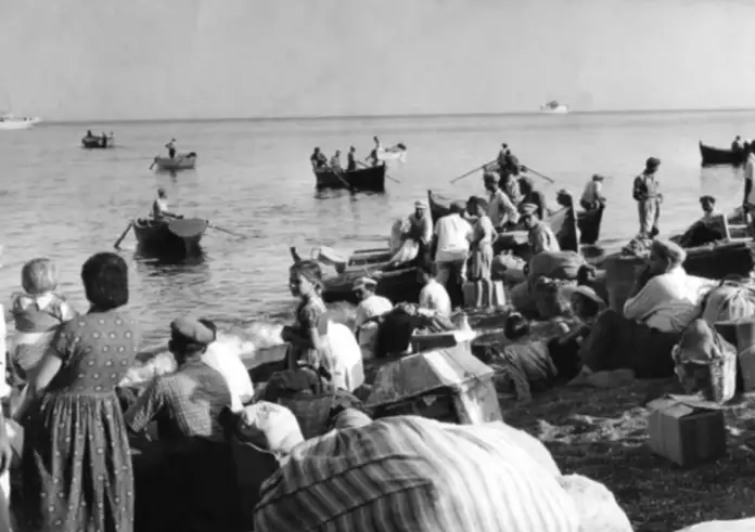 Τα 7,5 Ρίχτερ και το τσουνάμι που «ισοπέδωσαν» τη Σαντορίνη το 1956, με δεκάδες νεκρούς - Βίντεο