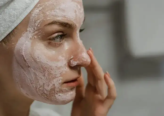 Skincare: Το 90% κάνει λάθος layering στα προϊόντα – Ο σωστός οδηγός