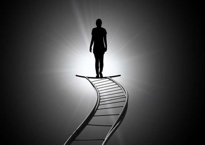 Κοπέλα που ισχυρίζεται πως πέθανε για 3 λεπτά περιγράφει πως είναι