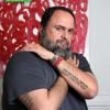 Αυτό είναι το τατουάζ του Βαγγέλη Μαρινάκη: Οι 6 λέξεις που έχει «χτυπήσει» στο αριστερό χέρι του