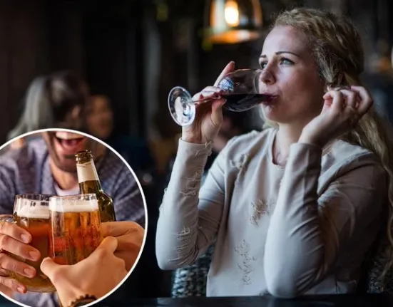 Τι αποκαλύπτει το ποτό που διαλέγεις για τη διάθεσή σου – Τι δείχνει νέα επιστημονική έρευνα