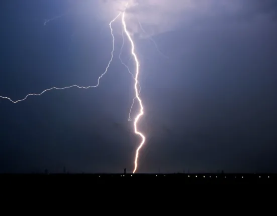 Έκτακτο δελτίο από την ΕΜΥ – Σφοδρή κακοκαιρία με επικίνδυνα φαινόμενα σε 9 περιοχές