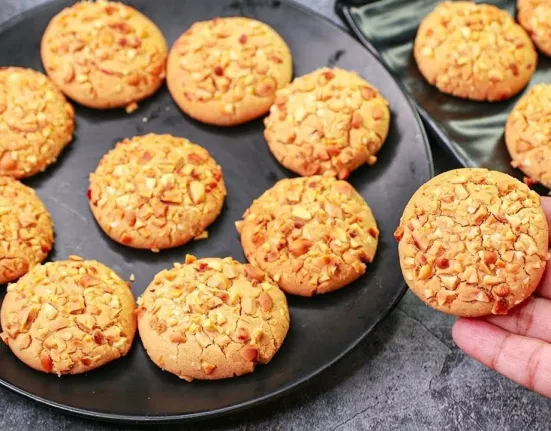 Λιώνουν στο στόμα: Η πιο αρωματική συνταγή για μπισκότα φιστικιού που θα γίνουν η νέα σας εμμονή