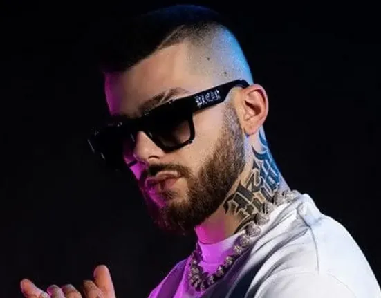 Σύλληψη του τράπερ Kidd στην Κηφισιά – Βρέθηκαν ναρκωτικά λίγο πριν από μαθητικό πάρτι