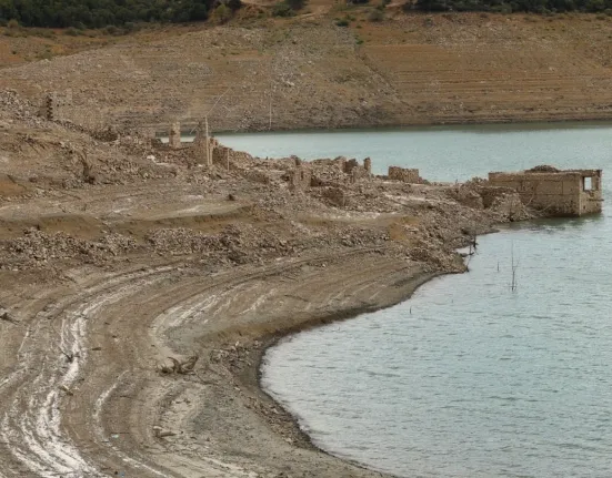 Λίμνη Μόρνου: Σοβαρή πτώση στη στάθμη – Ανησυχία για την υδροδότηση της Αθήνας