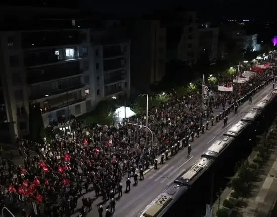 Πολυτεχνείο 2025: Ολοκληρώθηκε η πορεία – 43 προσαγωγές, 11 συλλήψεις και ισχυρά μέτρα ασφαλείας