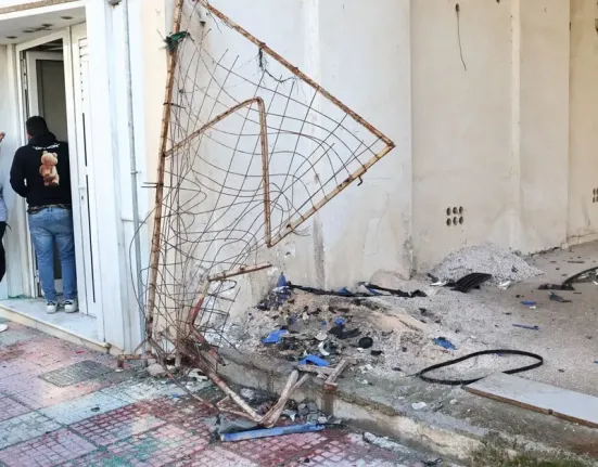 Σοκ στη Λούτσα: Αυτόπτης μάρτυρας περιγράφει τις δραματικές στιγμές μετά το θανατηφόρο τροχαίο