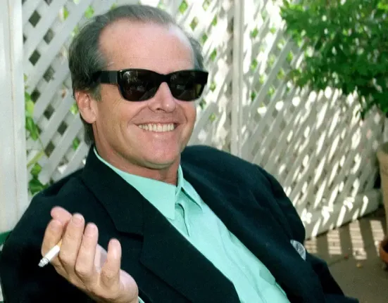 Ο σκοτεινός μύθος του Τζακ Νίκολσον: ξέφρενη ζωή, καταχρήσεις και οι ιστορίες που επιστρέφουν στο προσκήνιο