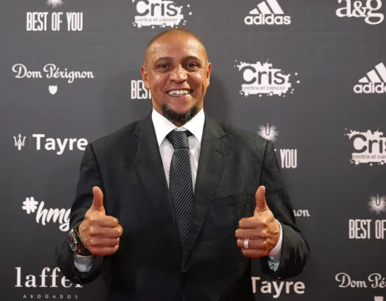 Στο νοσοκομείο ο Ρομπέρτο Κάρλος – Επιπλοκές σε επέμβαση καρδιάς