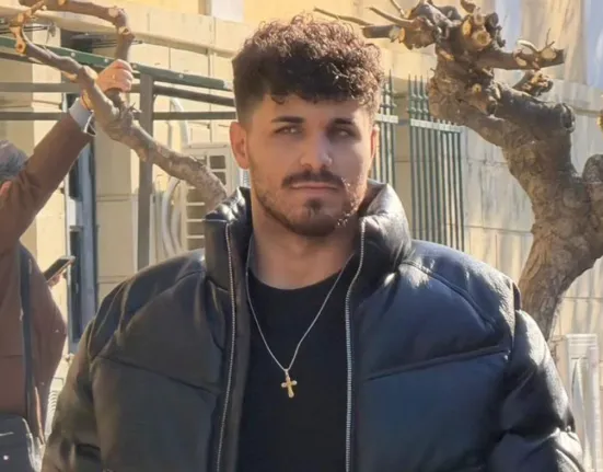 Δεν ζήτησα χρήματα, μόνο ηθική δικαίωση: Τι λέει ο 21χρονος που κατήγγειλε τον Γιώργο Μαζωνάκη