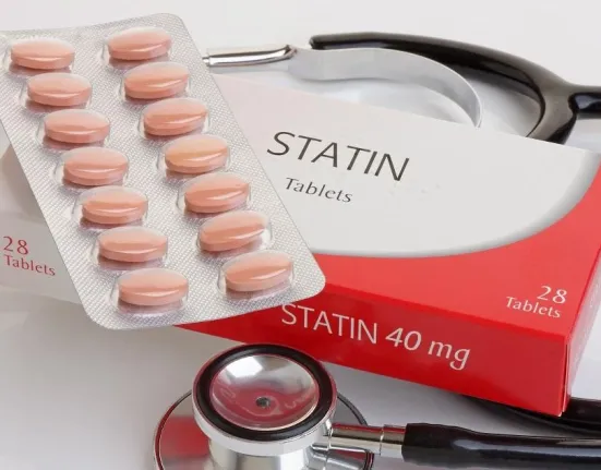 Στατίνες και χοληστερίνη: Τα τρόφιμα που μπορούν να «χαλάσουν» τη θεραπεία χωρίς να το καταλάβεις