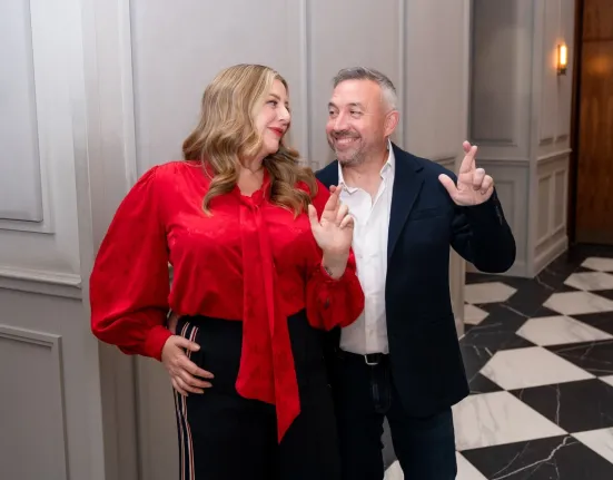 Απίστευτη τύχη: Ζευγάρι κέρδισε για δεύτερη φορά το τζάκποτ – Πιθανότητα 1 προς 24 τρισεκατομμύρια