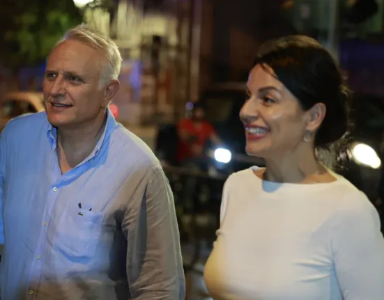 Γάμος σήμερα για τον Γιάννης Ραγκούσης και τη Μαρίνα Κοντοτόλη στην Αγία Σοφία Ακροπόλεως