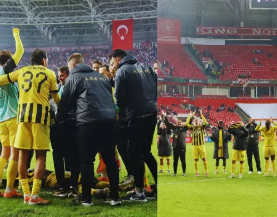 Σαμσουνσπόρ – ΑΕΚ: Θρίαμβος στη Σαμσούντα και ξέσπασμα πανηγυρισμών μπροστά στους Τούρκους