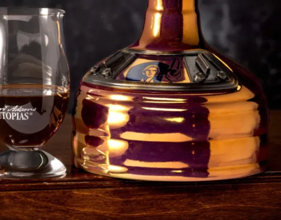 Η «μπύρα-τέρας» που απαγορεύεται σε 15 πολιτείες των ΗΠΑ: Κοστίζει εκατοντάδες δολάρια και θυμίζει… απόσταγμα