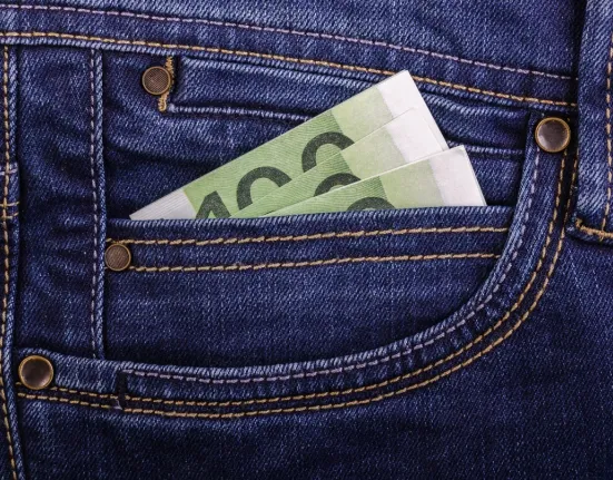 Αυξήσεις σήμερα στους μισθούς του ιδιωτικού τομέα: Ποιοι βλέπουν έως και δύο επιπλέον μισθούς το χρόνο