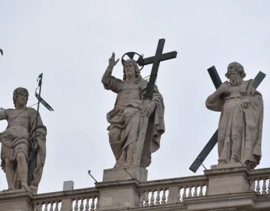 Smart Traveling: Οι πιο φθηνές χώρες για ταξίδι ανάλογα με τον μήνα – Πότε η Ελλάδα είναι ο πιο οικονομικός προορισμός