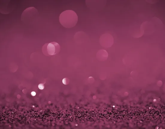 Η «σκοτεινή» πλευρά των γκλίτερ: Πώς η χριστουγεννιάτικη λάμψη καταστρέφει τον πλανήτη – Η αλήθεια για τα μικροπλαστικά