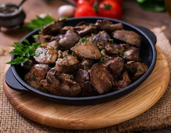 Το μυστικό για την πιο τραγανή συκωταριά στο φούρνο: Τι πρέπει να βάλετε πριν το ψήσιμο για να μη στεγνώσει και να "λιώνει" στο στόμα