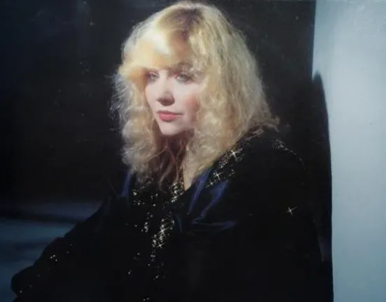 Θλίψη στον καλλιτεχνικό κόσμο: Πέθανε η τραγουδίστρια Βάσω Μεσσηνέζη