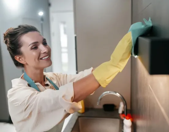 Πώς να καθαρίσετε το σπίτι σε 15 λεπτά: Το σχέδιο έκτακτης ανάγκης για ξαφνικούς επισκέπτες