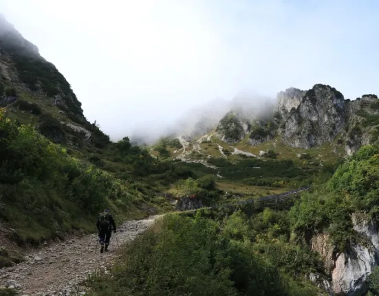 Επιβίωση στο βουνό: Οι απαράβατοι κανόνες και οι συμβουλές ενός έμπειρου συνοδού – Τι πρέπει να προσέξετε